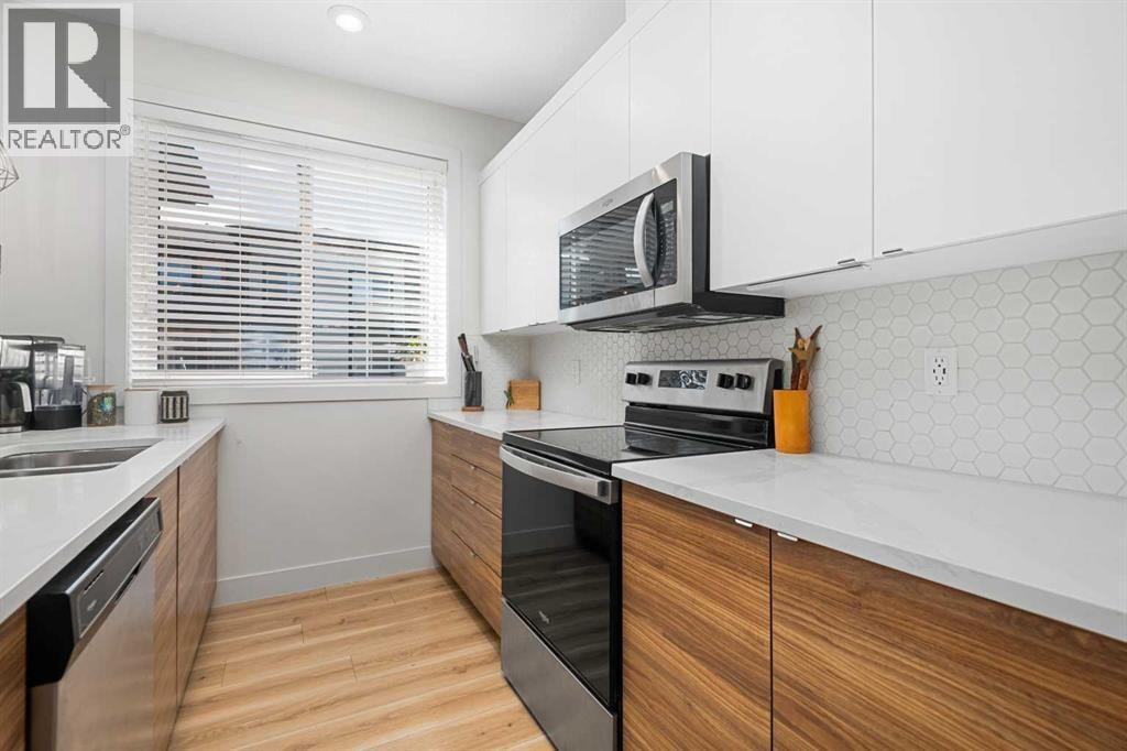 153 Savanna Walk NE — photo 10