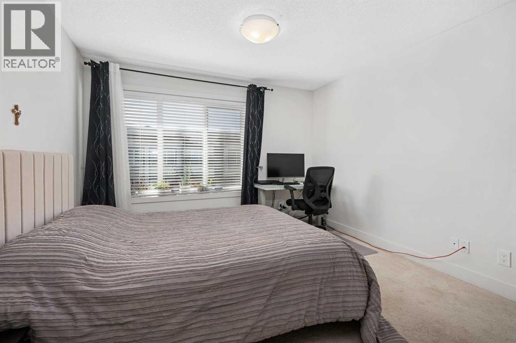 153 Savanna Walk NE — photo 18