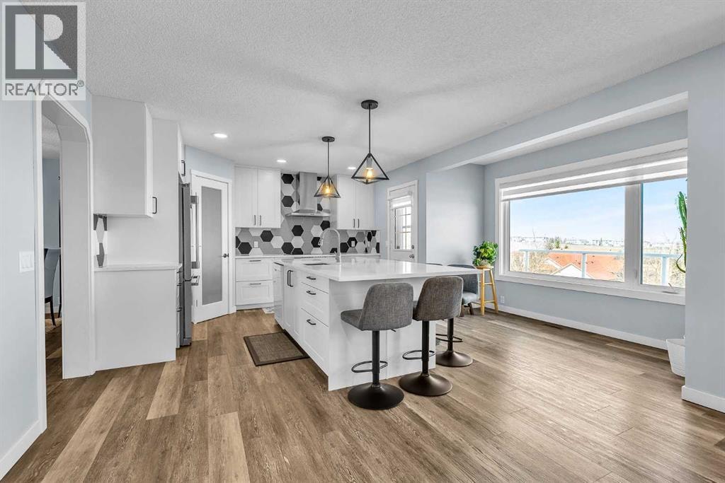 215 Edgevalley Mews — photo 10