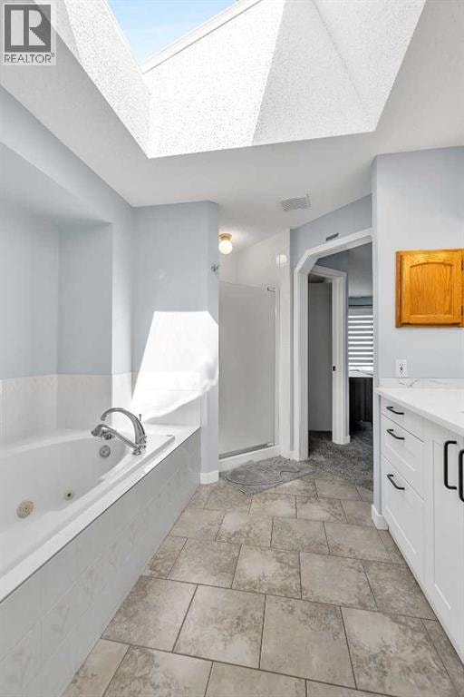 215 Edgevalley Mews — photo 29
