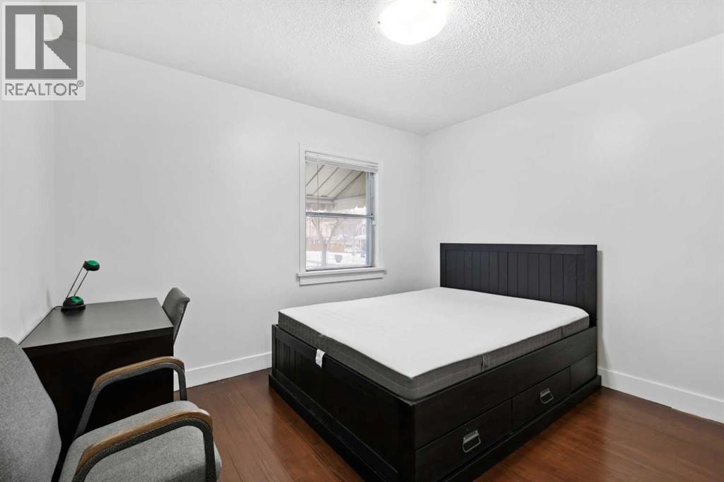 230 8A Street NE — photo 13