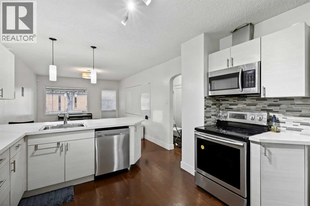 230 8A Street NE — photo 12