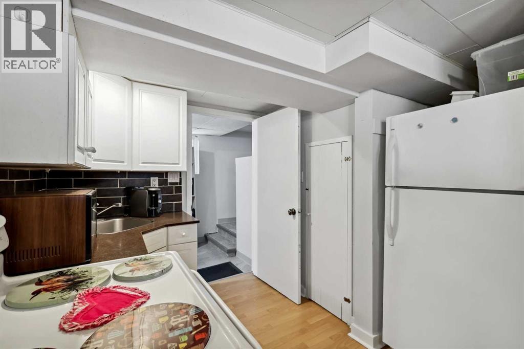 230 8A Street NE — photo 17