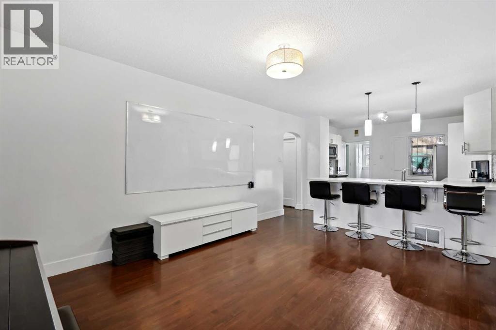 230 8A Street NE — photo 7