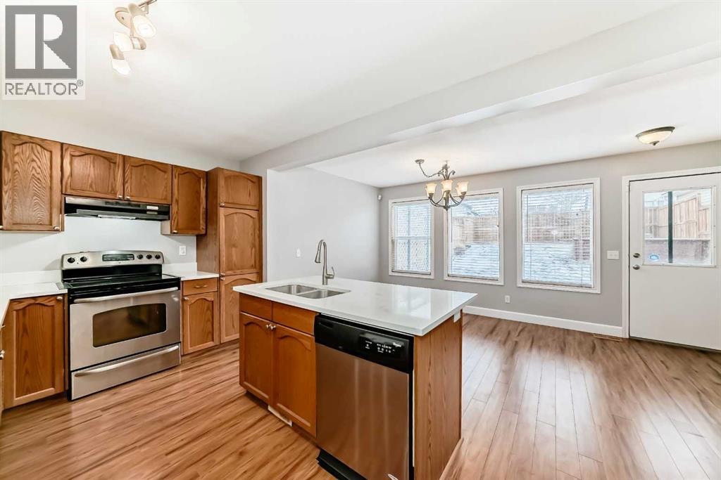 31 Coventry Road NE — photo 8