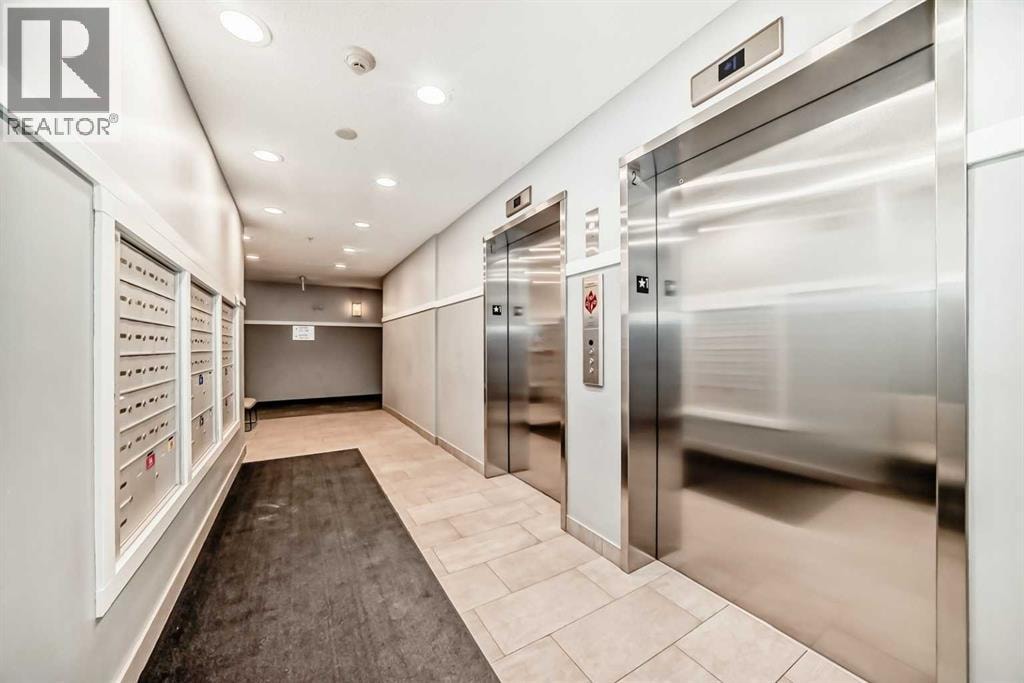 404, 80 Carrington Plaza NW — photo 44