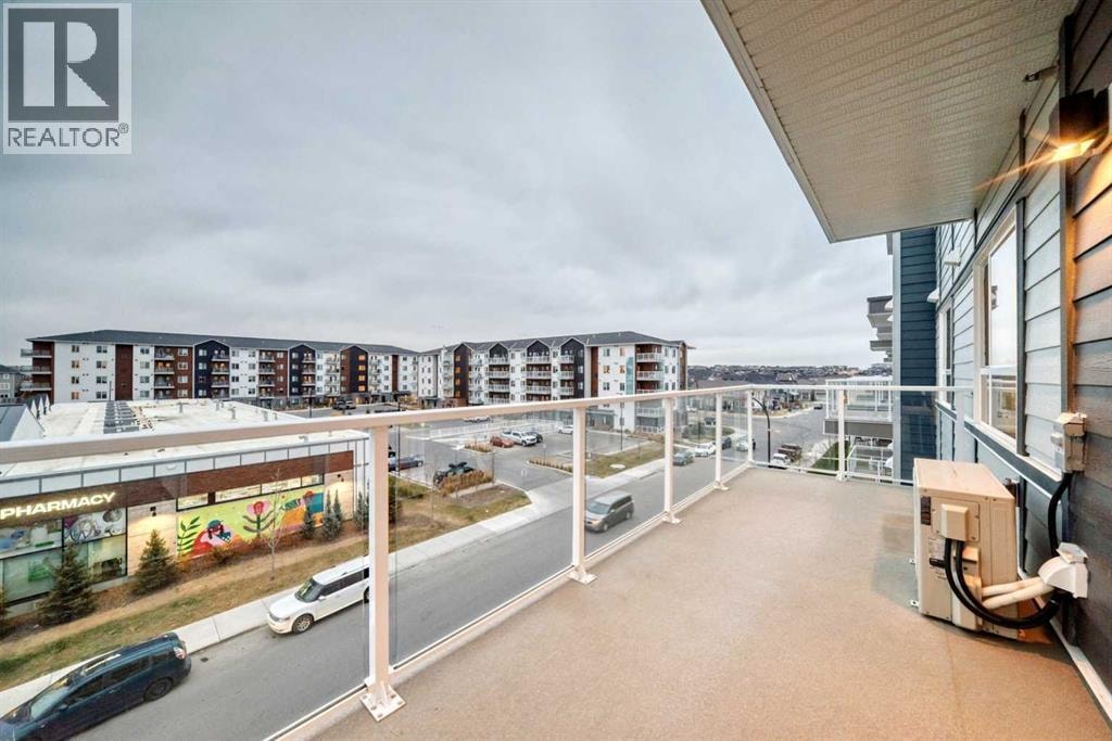 404, 80 Carrington Plaza NW — photo 37
