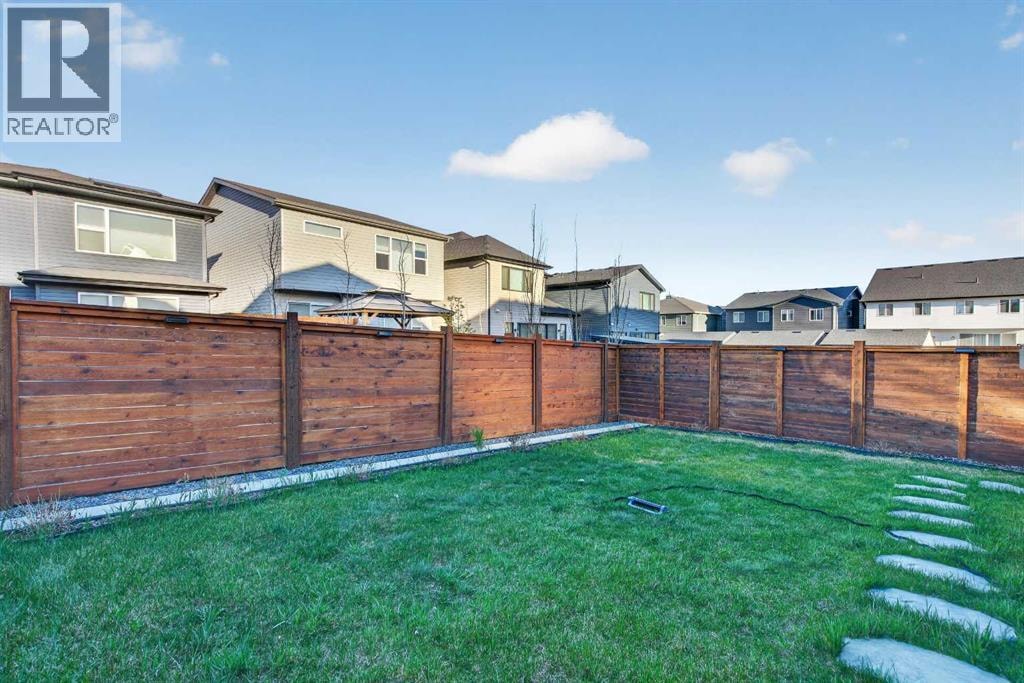 36 Royston Rise NW — photo 43