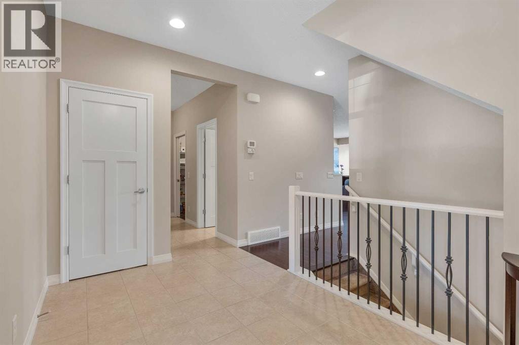 224 Panamount Point NW — photo 3