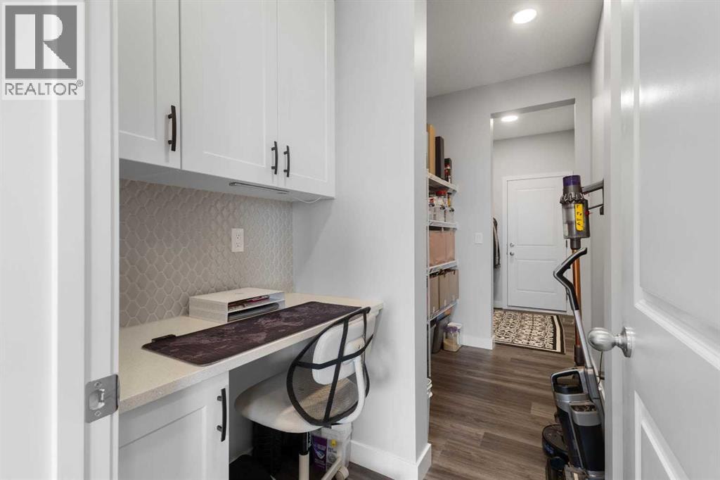47 Lucas Terrace NW — photo 11