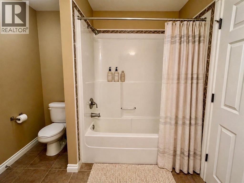 4107, 24 Hemlock Crescent SW — photo 23