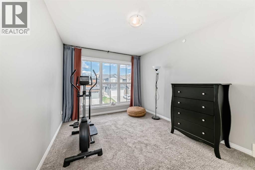 73 Lucas Heights NW — photo 32