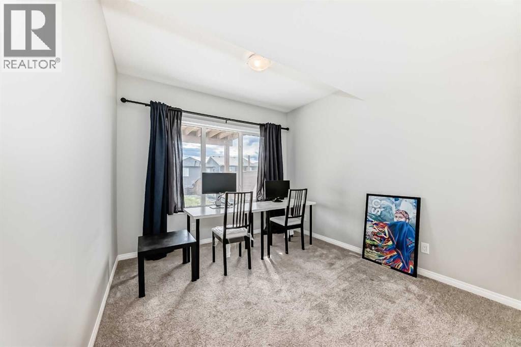 73 Lucas Heights NW — photo 41
