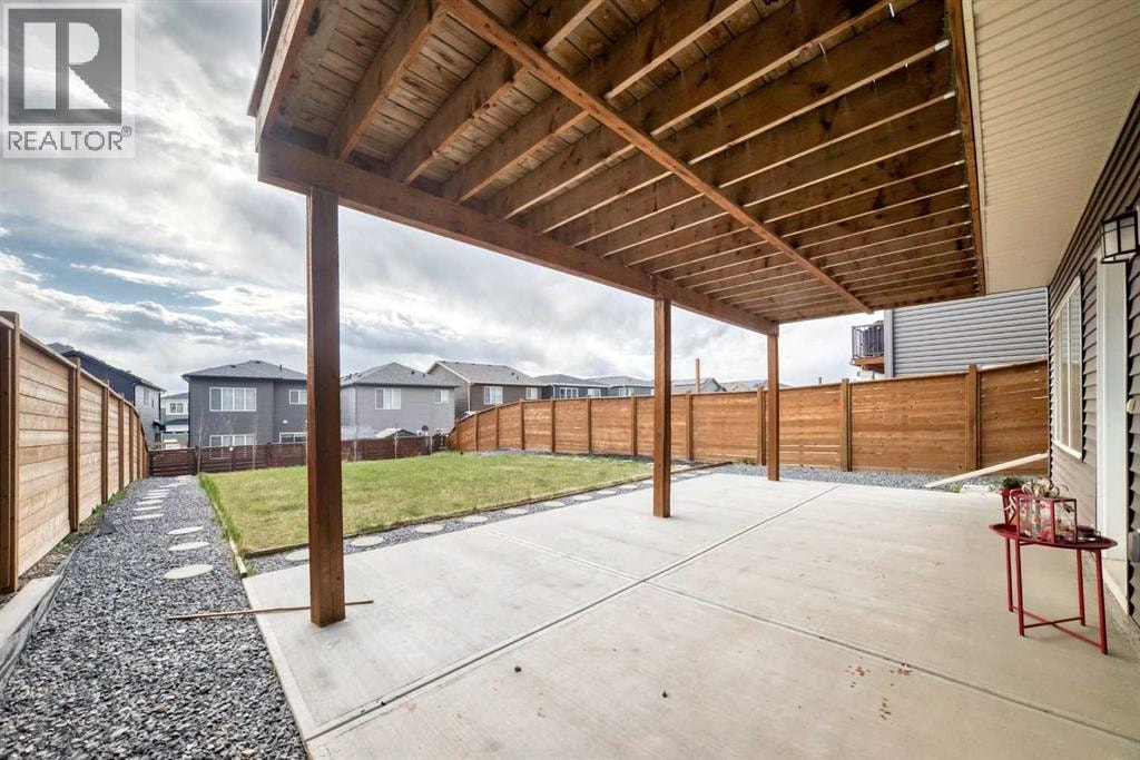 73 Lucas Heights NW — photo 45