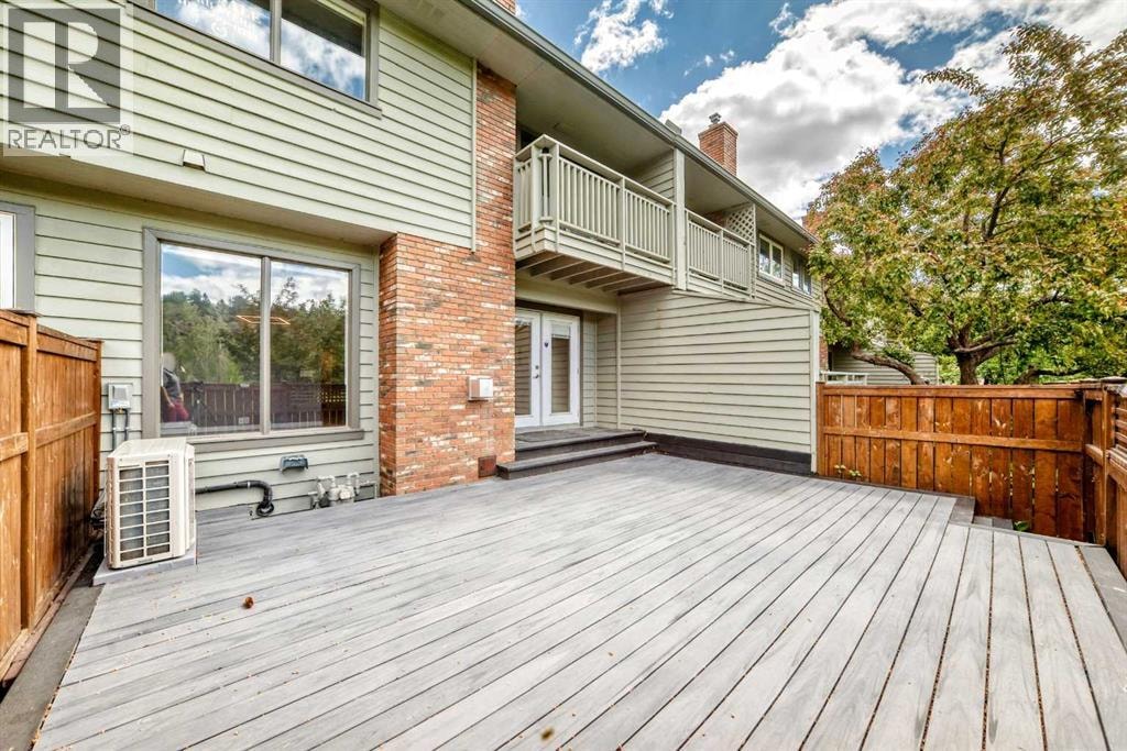 572 Point Mckay Grove NW — photo 33