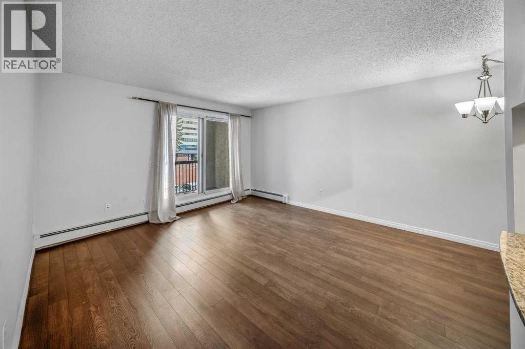 205, 305 25 Avenue SW — photo 9