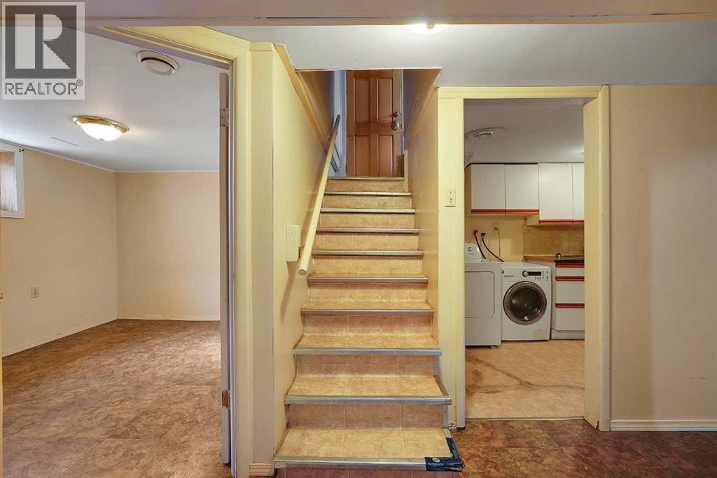 1507 1 Street NE — photo 24