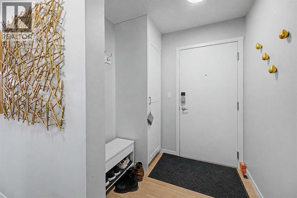 304, 40 Carrington Plaza NW — photo 26