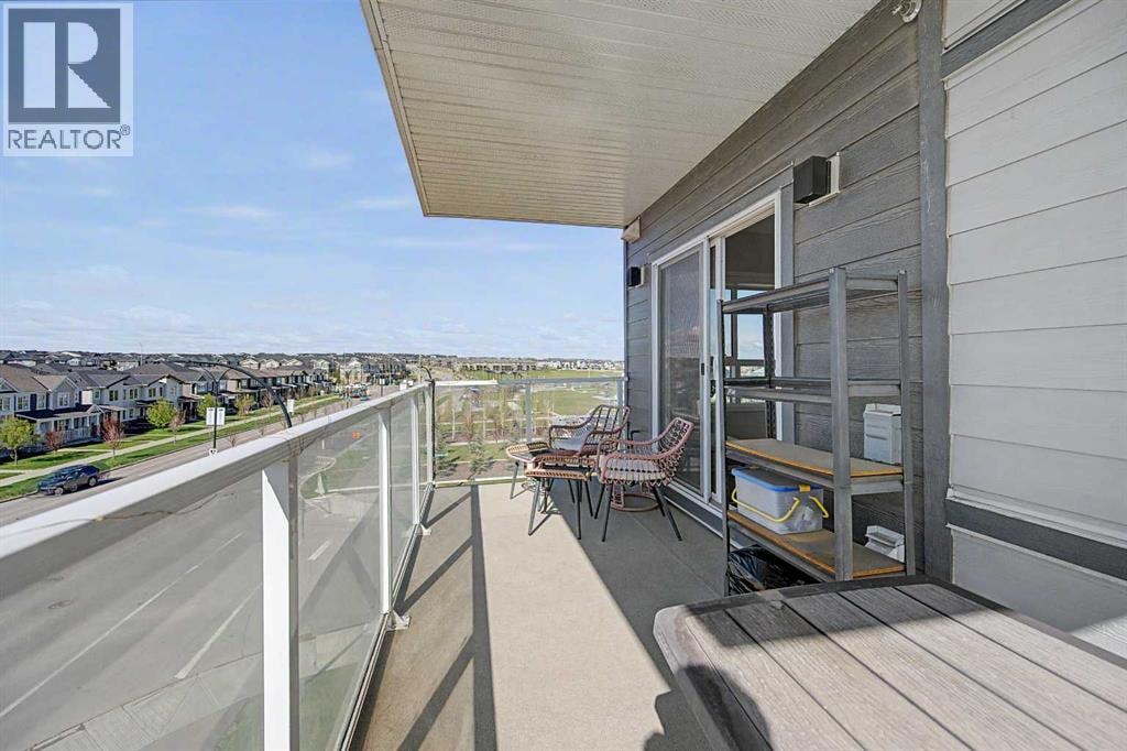 304, 40 Carrington Plaza NW — photo 30
