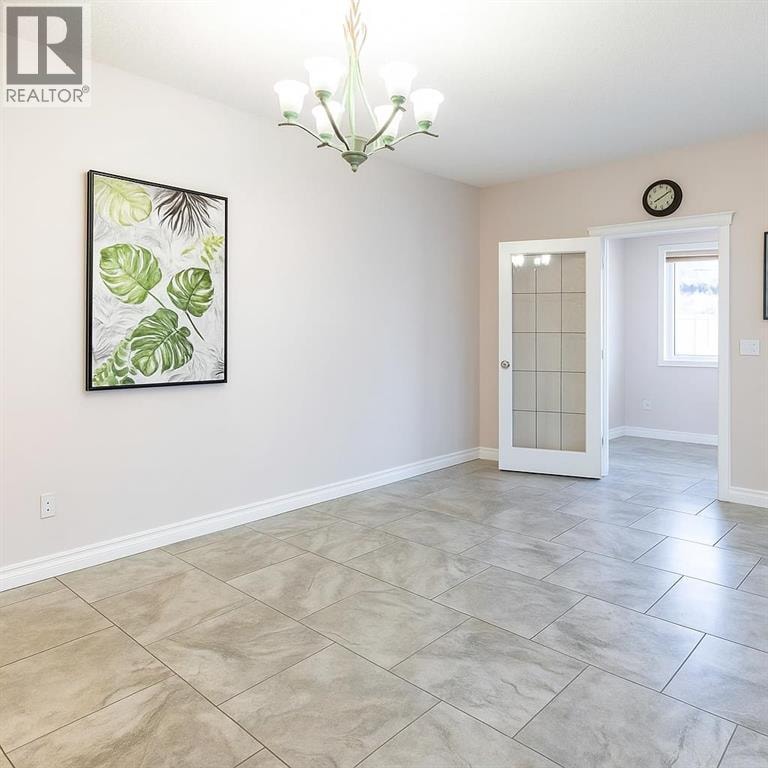 1421 40 Street SW — photo 15