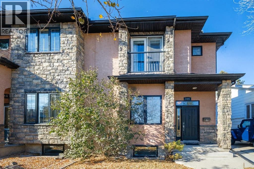 1421 40 Street SW — photo 1