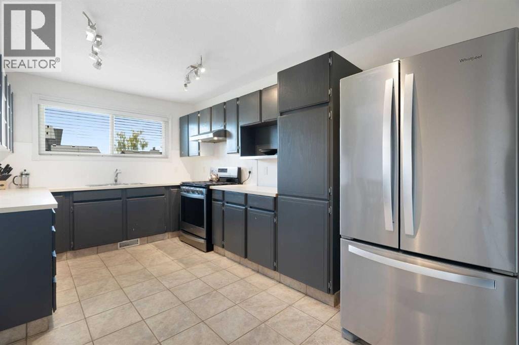8 Hawkwood Place NW — photo 12