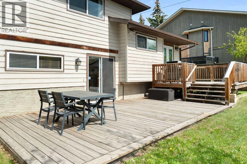 8 Hawkwood Place NW — photo 46