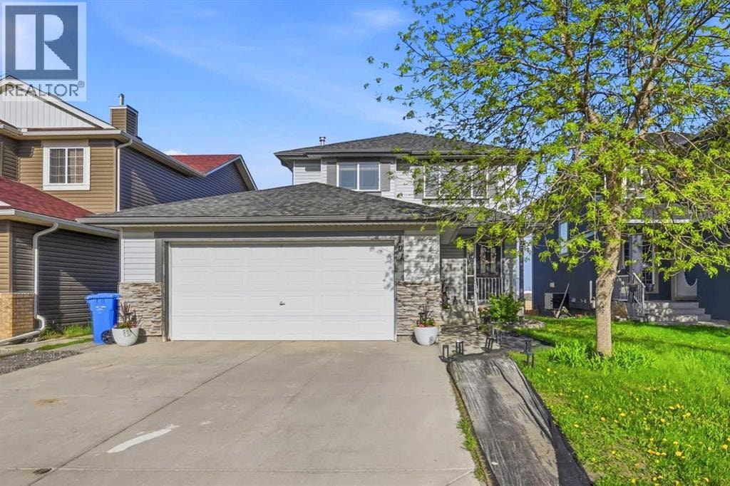 101 Coville Crescent NE — photo 3