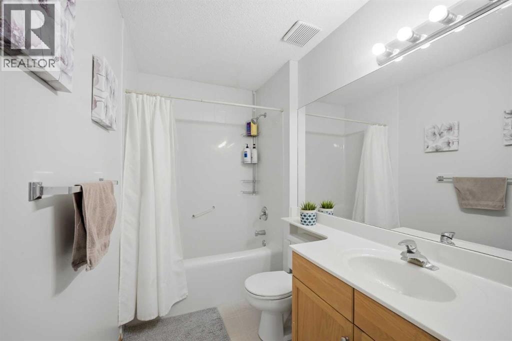101 Coville Crescent NE — photo 27