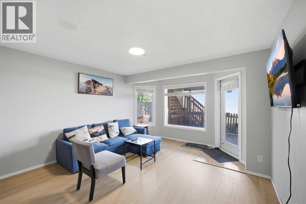 101 Coville Crescent NE — photo 36