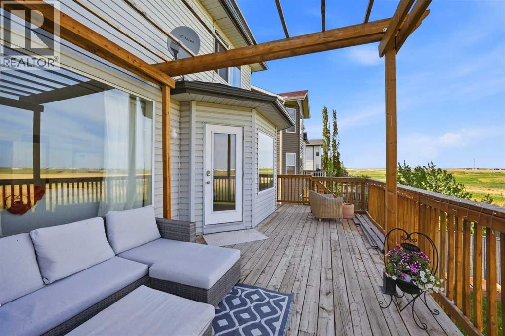 101 Coville Crescent NE — photo 40