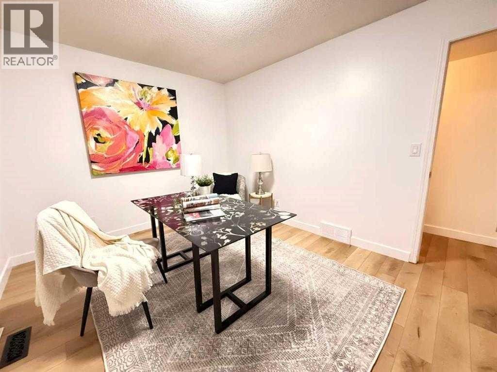 5632 Dalhousie Drive NW — photo 17