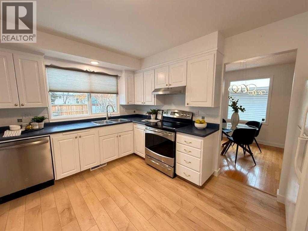 5632 Dalhousie Drive NW — photo 11