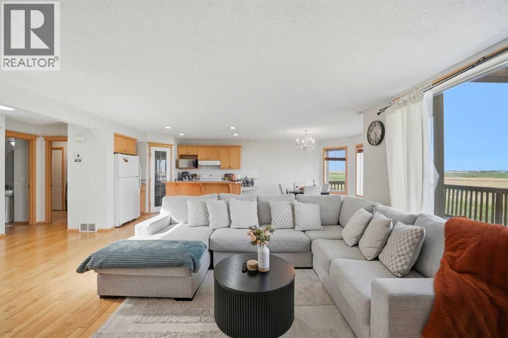 101 Coville Crescent NE — photo 14