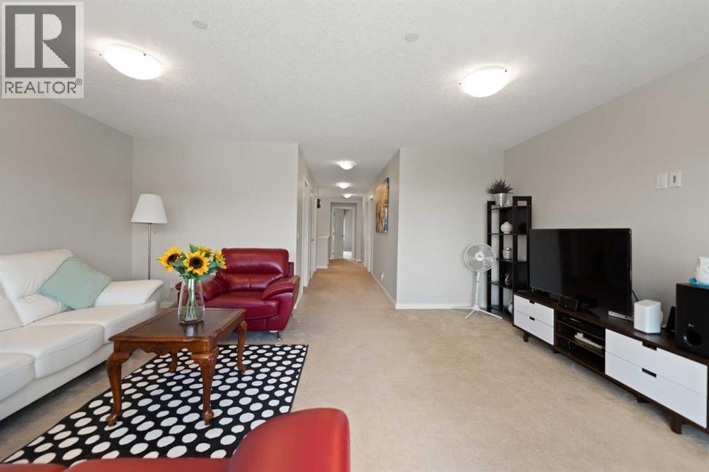 249 Lucas Crescent NW — photo 15