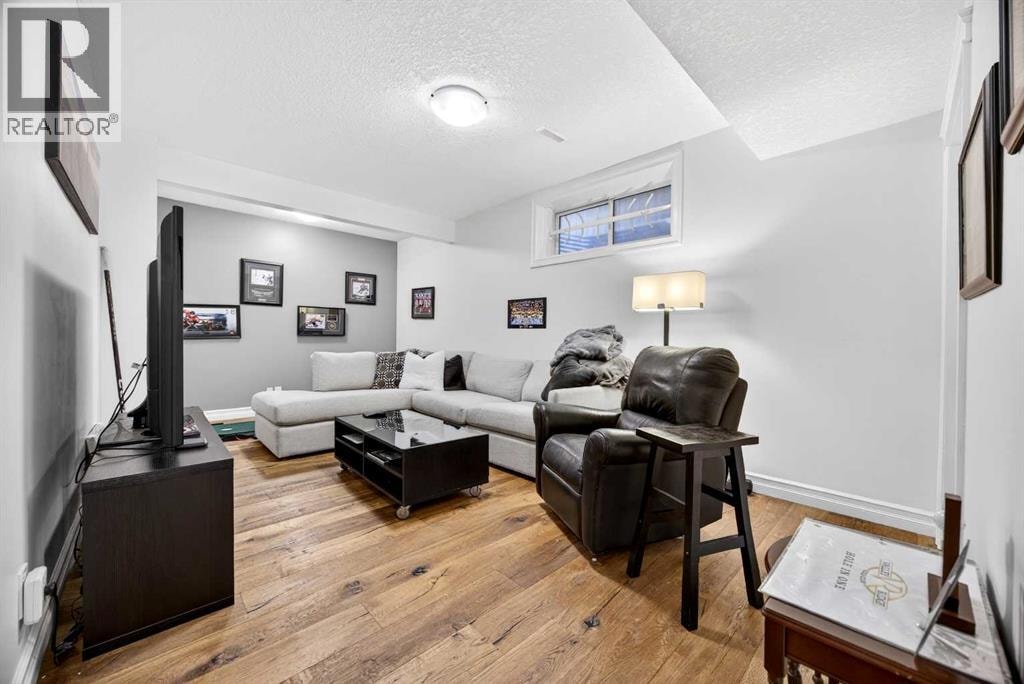 39 Nolanfield Crescent NW — photo 36