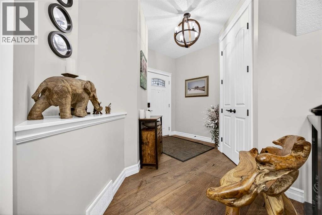 39 Nolanfield Crescent NW — photo 4