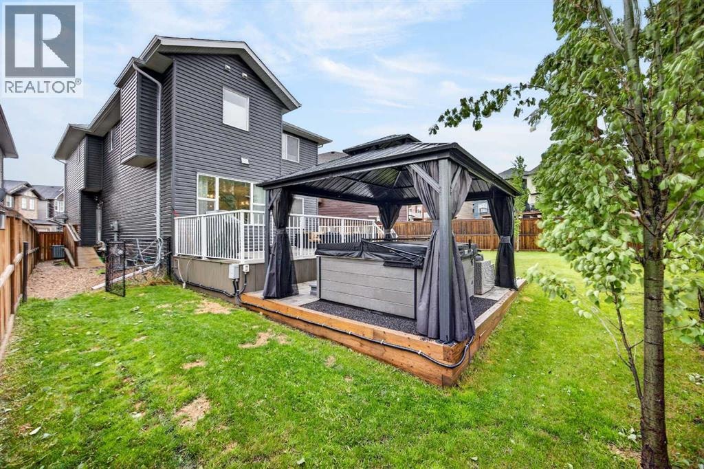 39 Nolanfield Crescent NW — photo 47