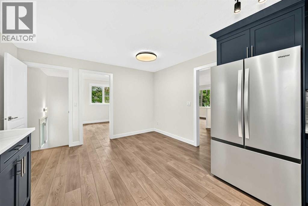 4016 37 Street NW — photo 5