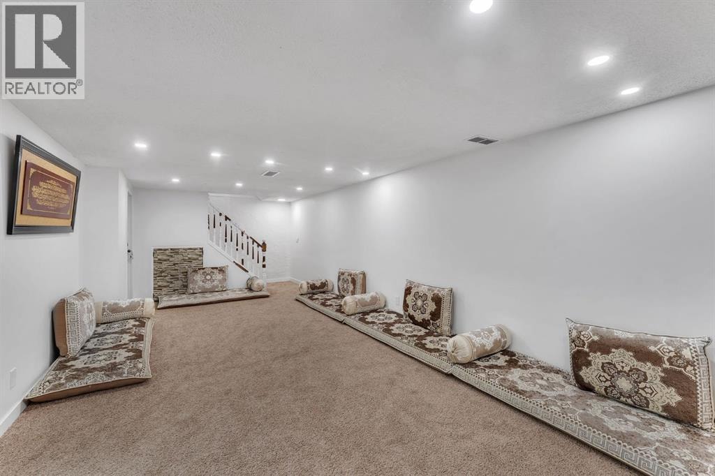 316 Templeton Circle NE — photo 34
