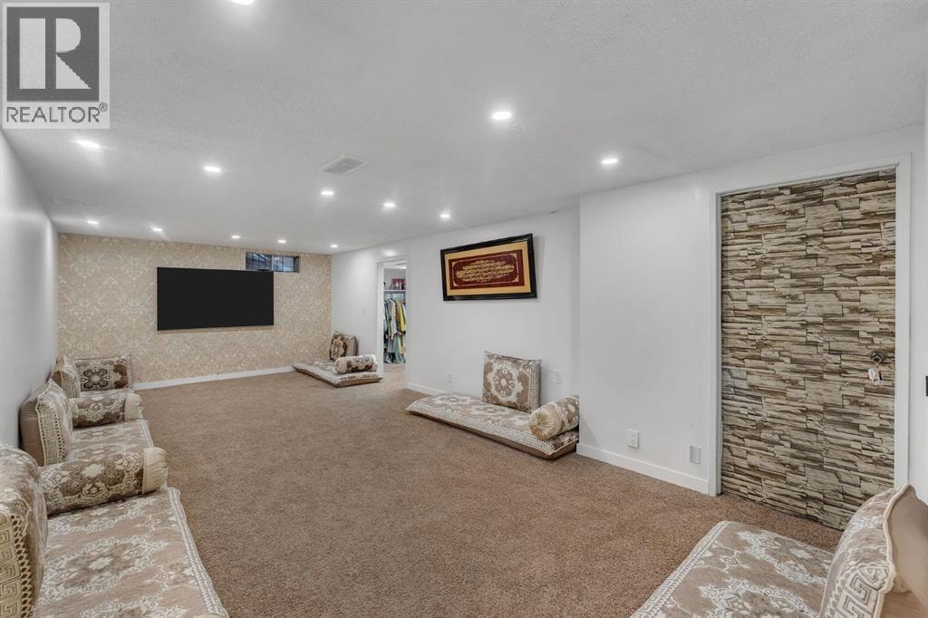 316 Templeton Circle NE — photo 35