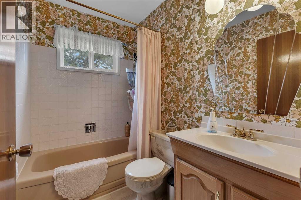 9828 Fairmount Drive SE — photo 12