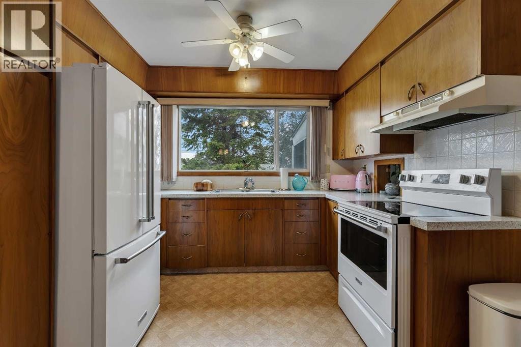 9828 Fairmount Drive SE — photo 9
