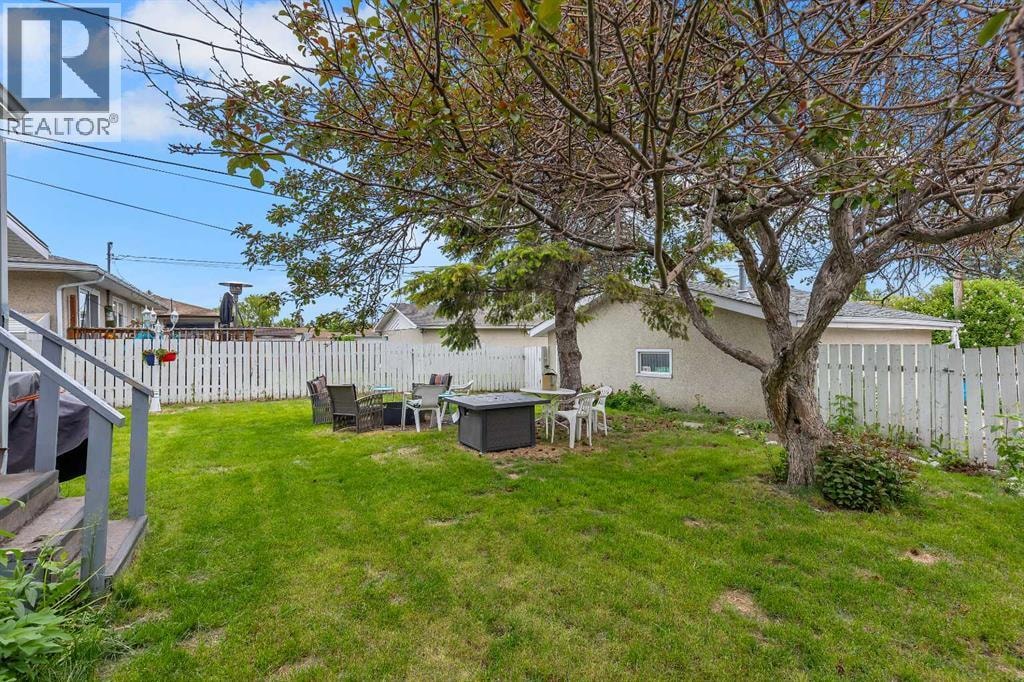 9828 Fairmount Drive SE — photo 34