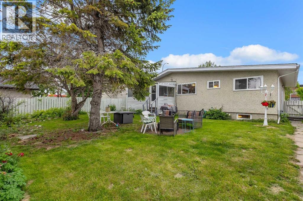 9828 Fairmount Drive SE — photo 30