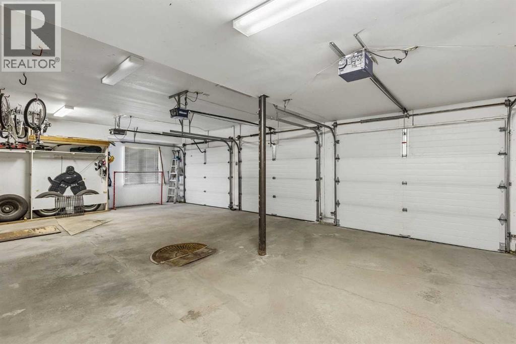 65 Woodpath Terrace SW — photo 45