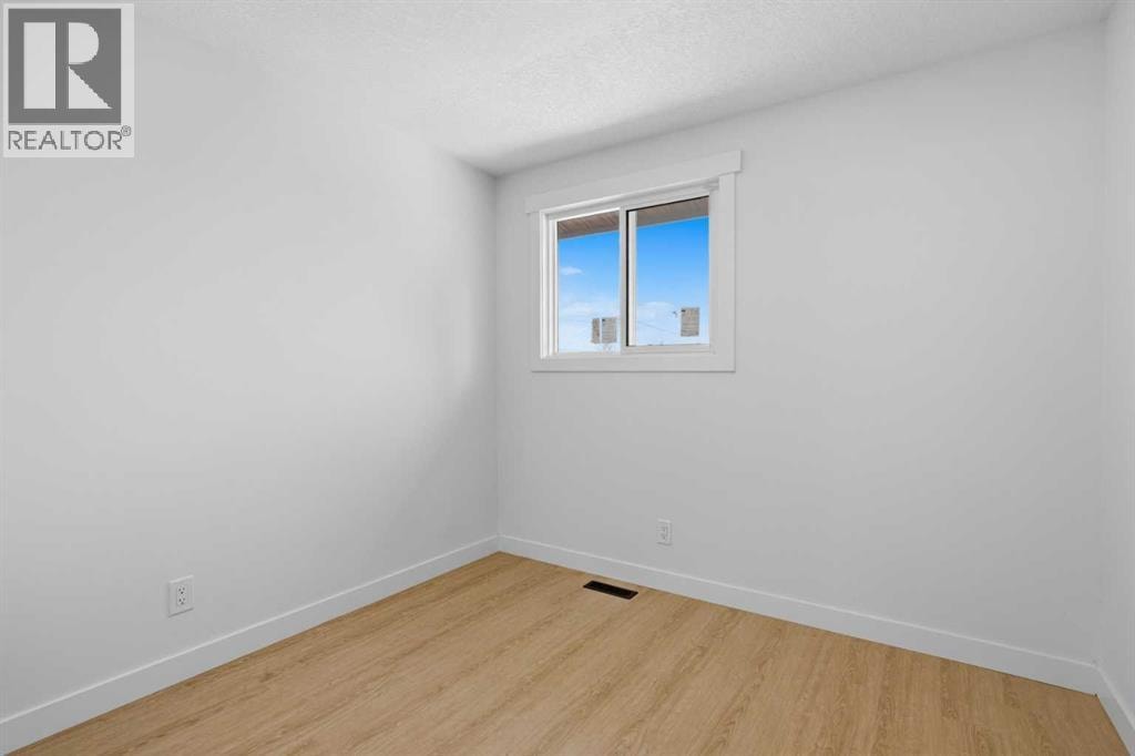 209, 5404 10 Avenue SE — photo 23
