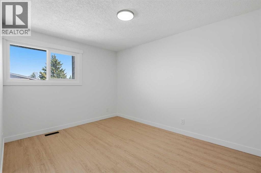 209, 5404 10 Avenue SE — photo 25