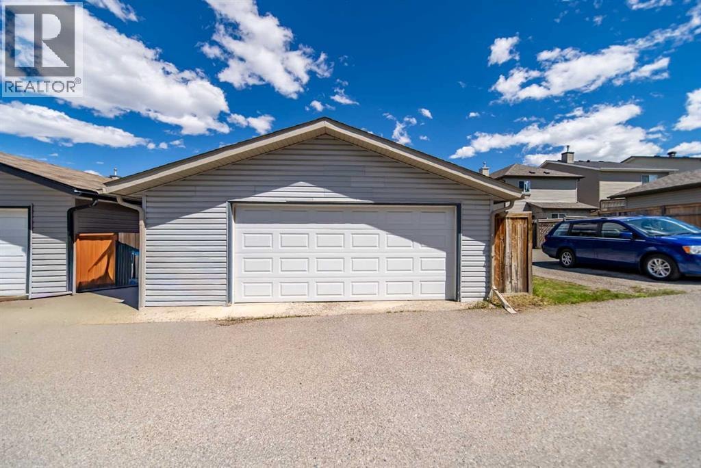 131 Everglen Rise SW — photo 38