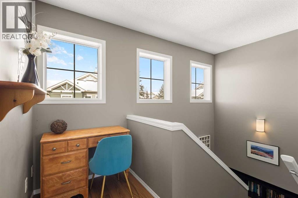 241 Elgin Gardens SE — photo 15